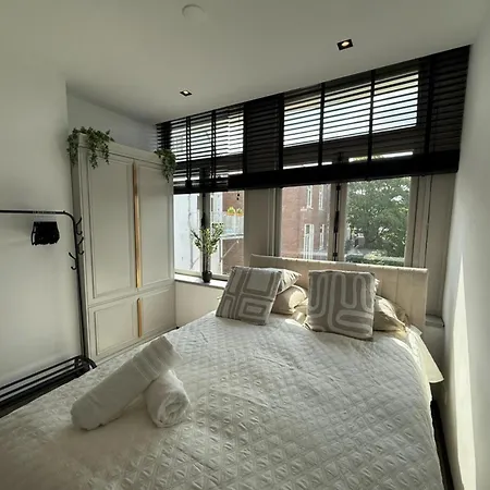 Spacious 2Br Penthouse Duplex With Private Rooftop Terrace Near Amsterdam Museums شقة أمستردام