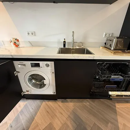 Spacious 2Br Penthouse Duplex With Private Rooftop Terrace Near Amsterdam Museums شقة